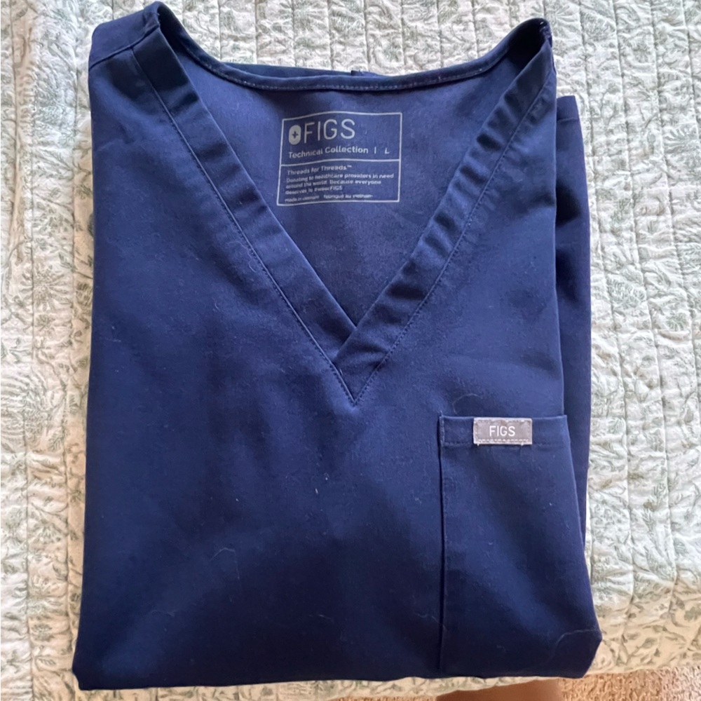 FIGS Catarina One Pocket Scrub Top